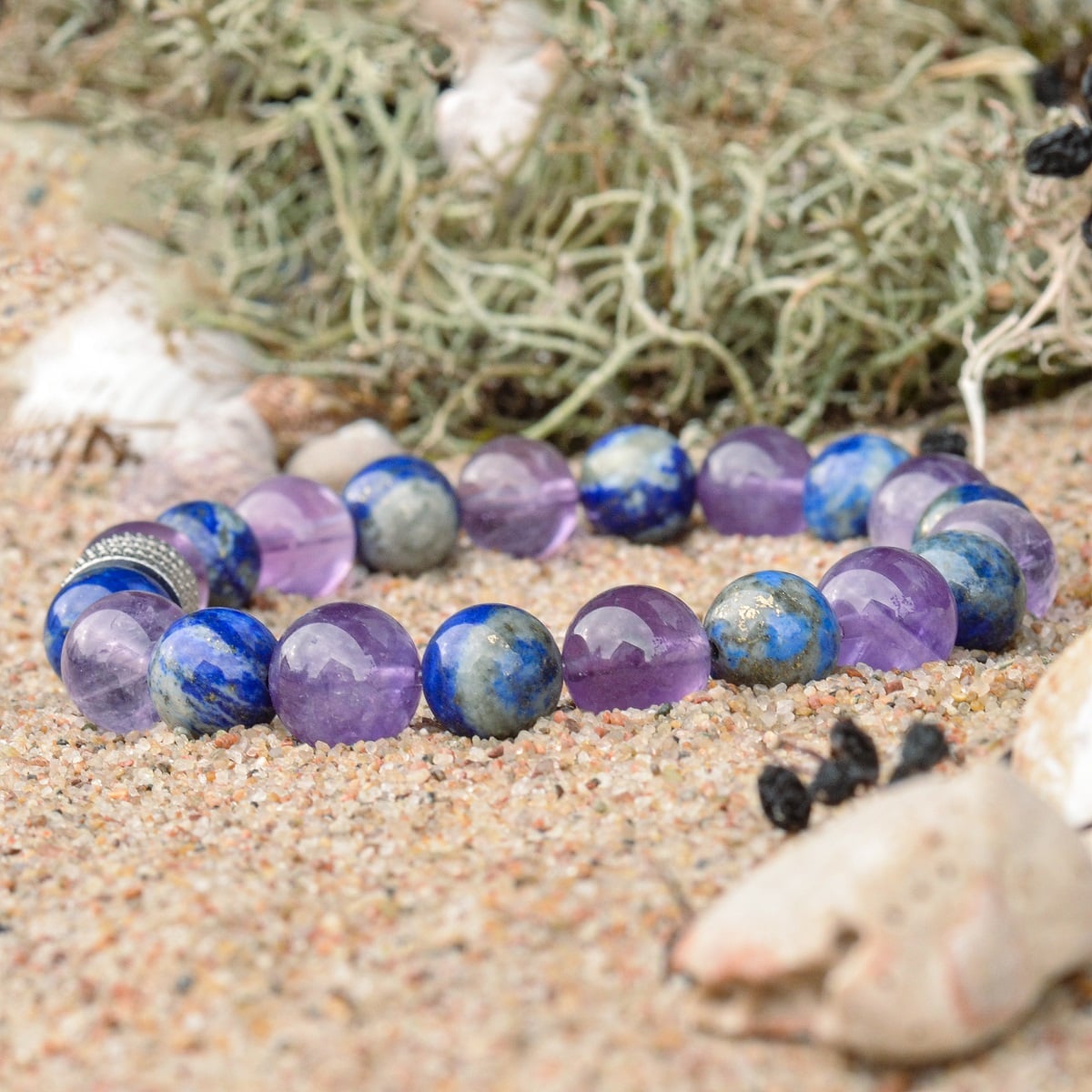 Lazuritas-ir-ametistas-2-min.jpg Custom context here