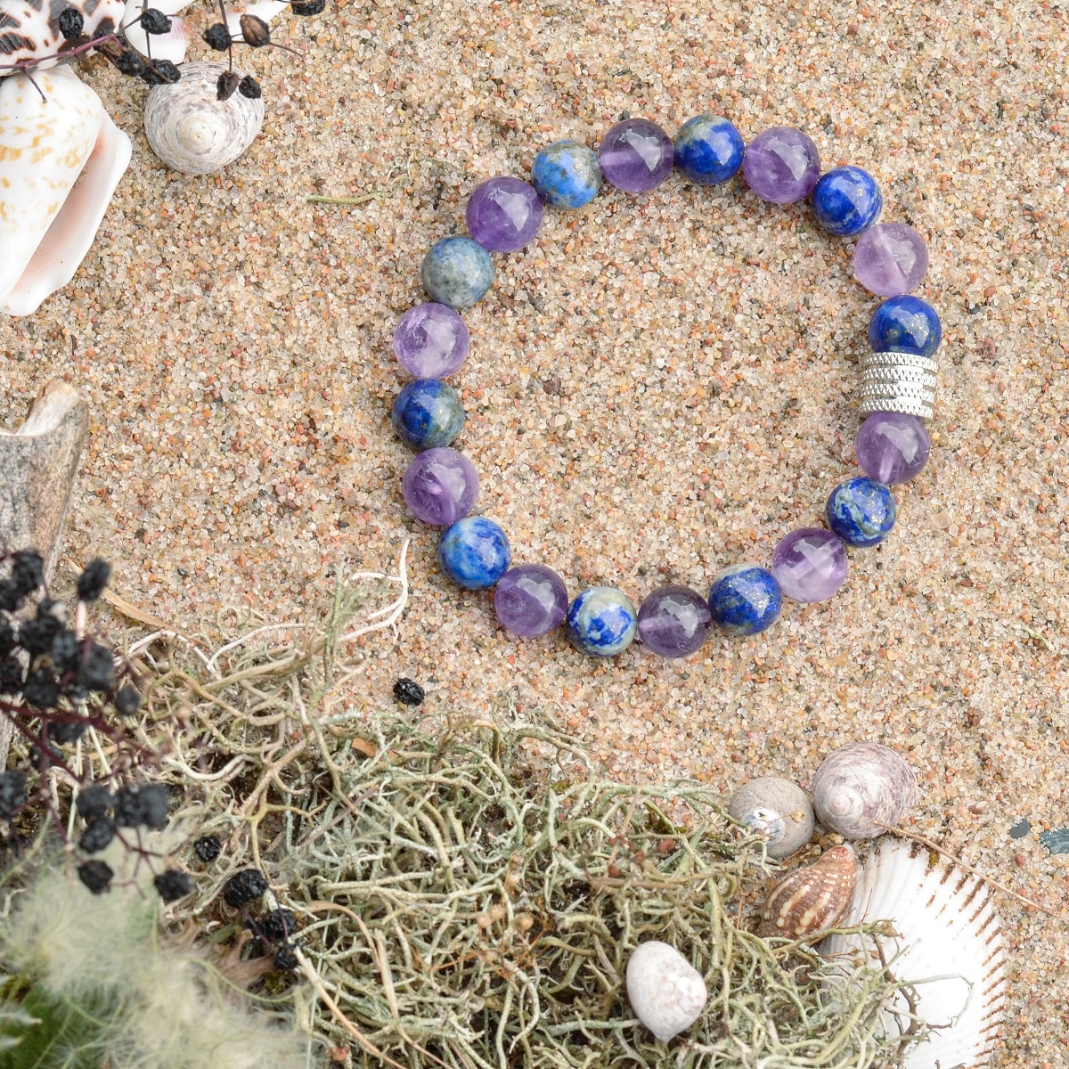 Lazuritas-ir-ametistas-3-min.jpg Custom context here