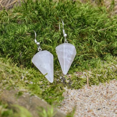 Boucles d'oreilles en quartz rose (pyramide)