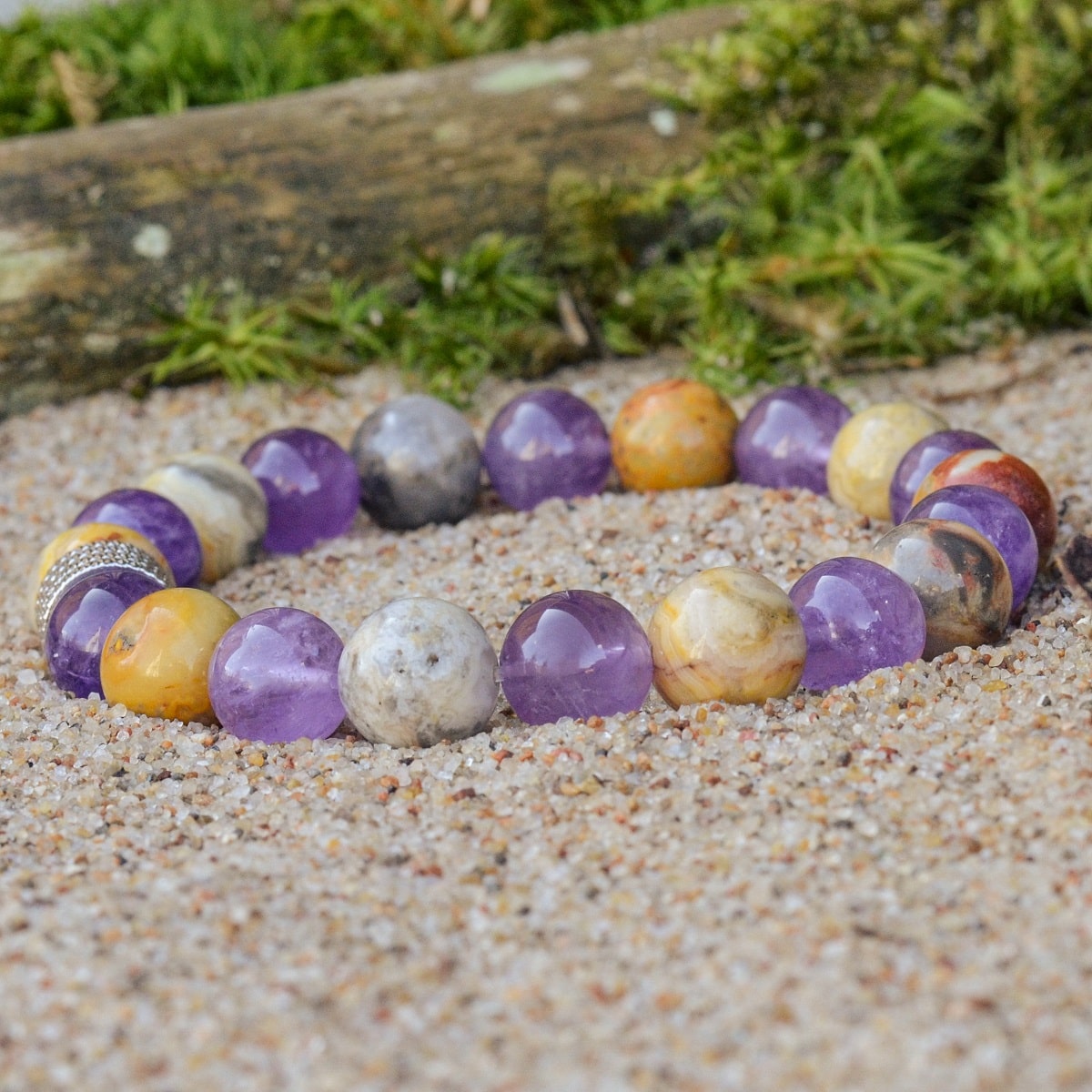 ametistas-ir-neriniuotas-2-min.jpg Custom context here